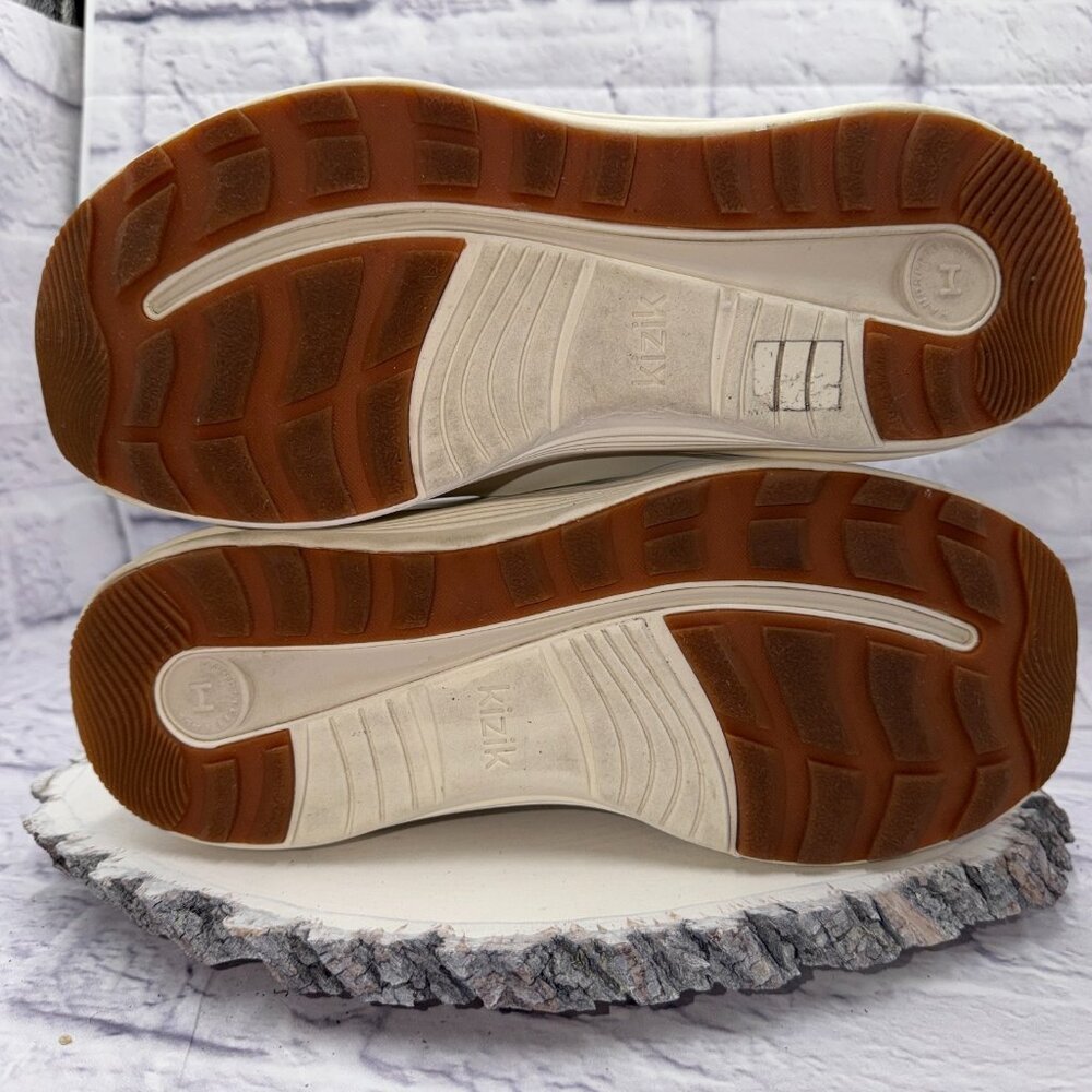 KIZIK Women's London AT Step In Shoes Travel Comfort Size 11 Beige EUC - Picture 13 of 13